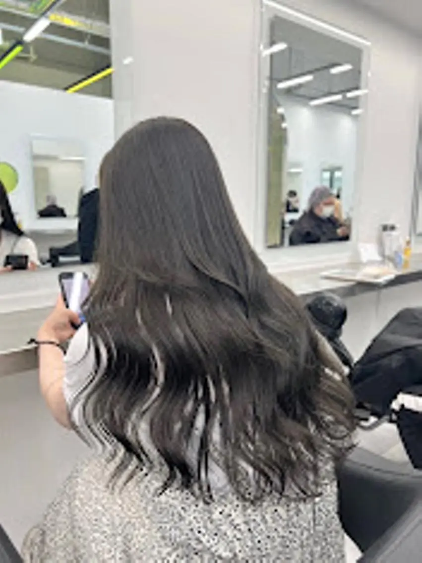 カラー 🪞THEATER 表参道店🩰のヘアスタイル