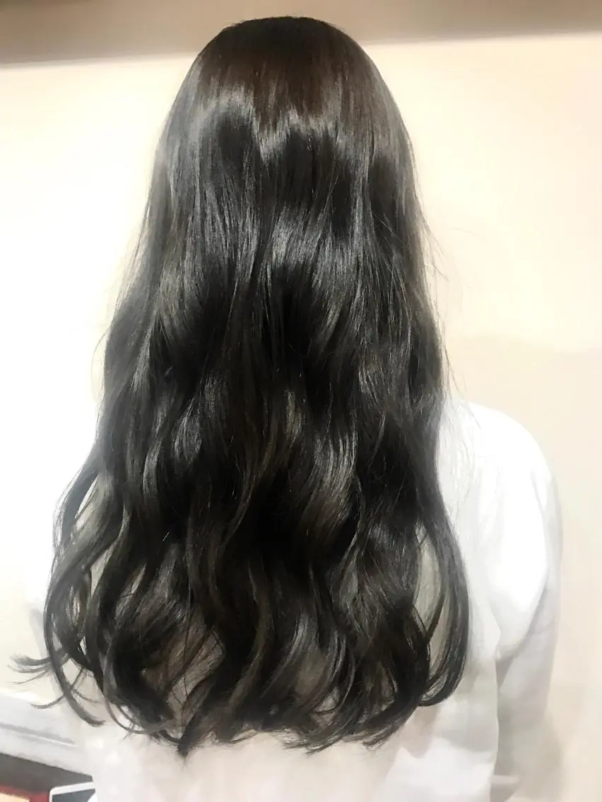 ロング カラー ブルーカラー シルバー 女性専用サロン 【中崎町】ゆきみのヘアスタイル