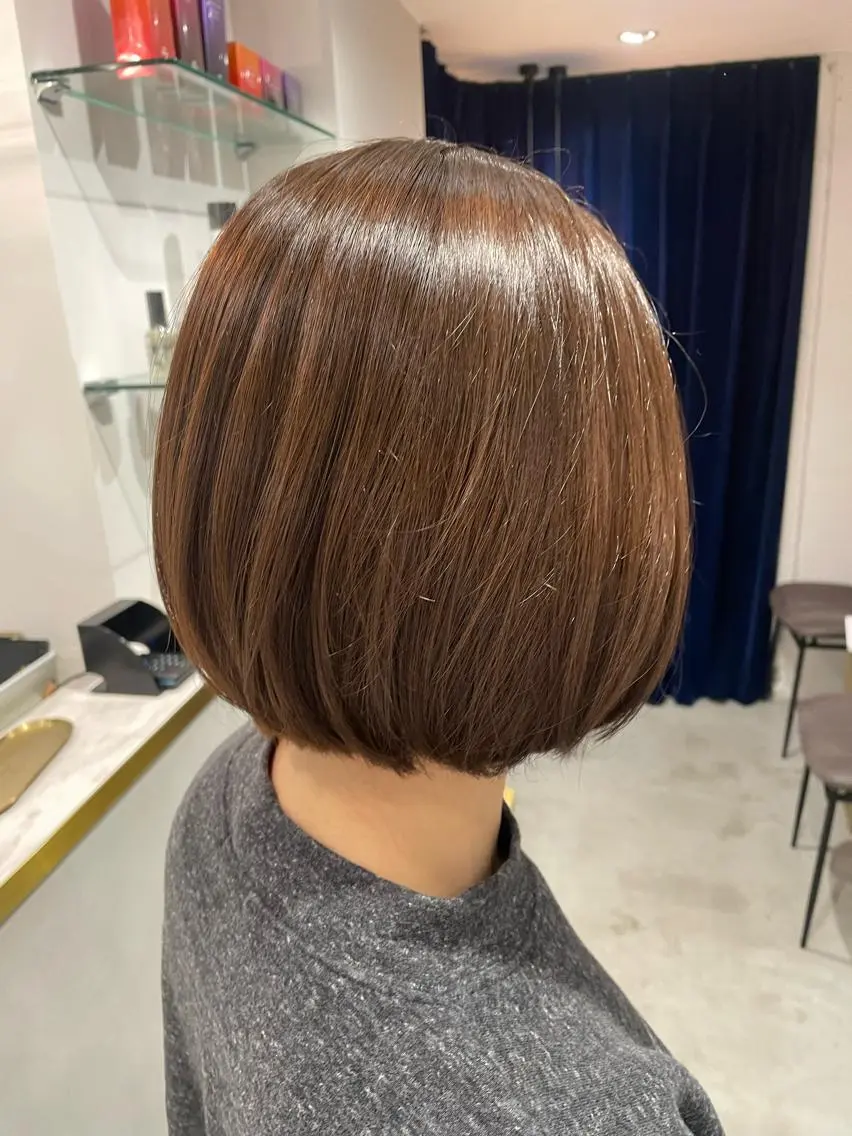 ショート カラー ベージュカラー ブリーチ ブラウンカラー インナーカラー レイヤー♡ 石川優奈のヘアスタイル