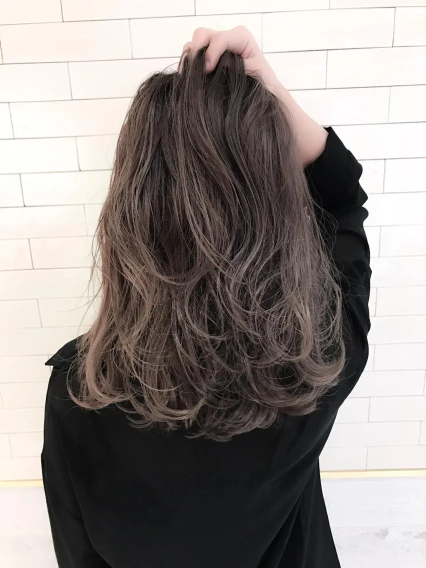 ミディアム カラー グラデーションカラー パープルカラー 外国人風カラー 🧡ショートの達人 🧡SHOのヘアスタイル