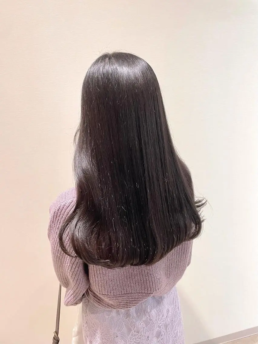 カラー うる艶グレージュ/ 透明感🫧渋谷のヘアスタイル