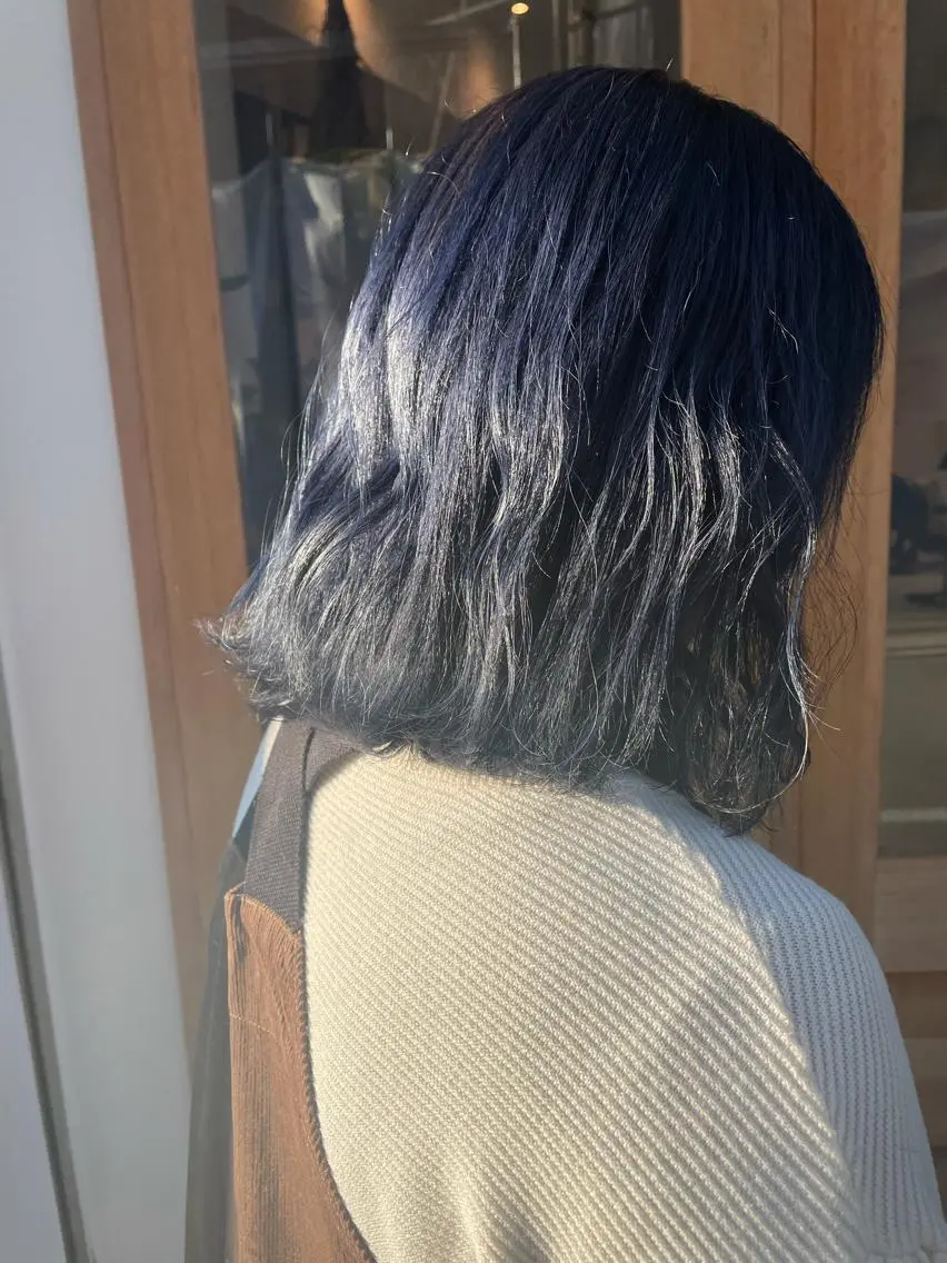 ミディアム カラー 黒髪 ブルーカラー ブルーブラック カット ヘアカラー トリートメント 中目黒🌼 🌼ハナのヘアスタイル