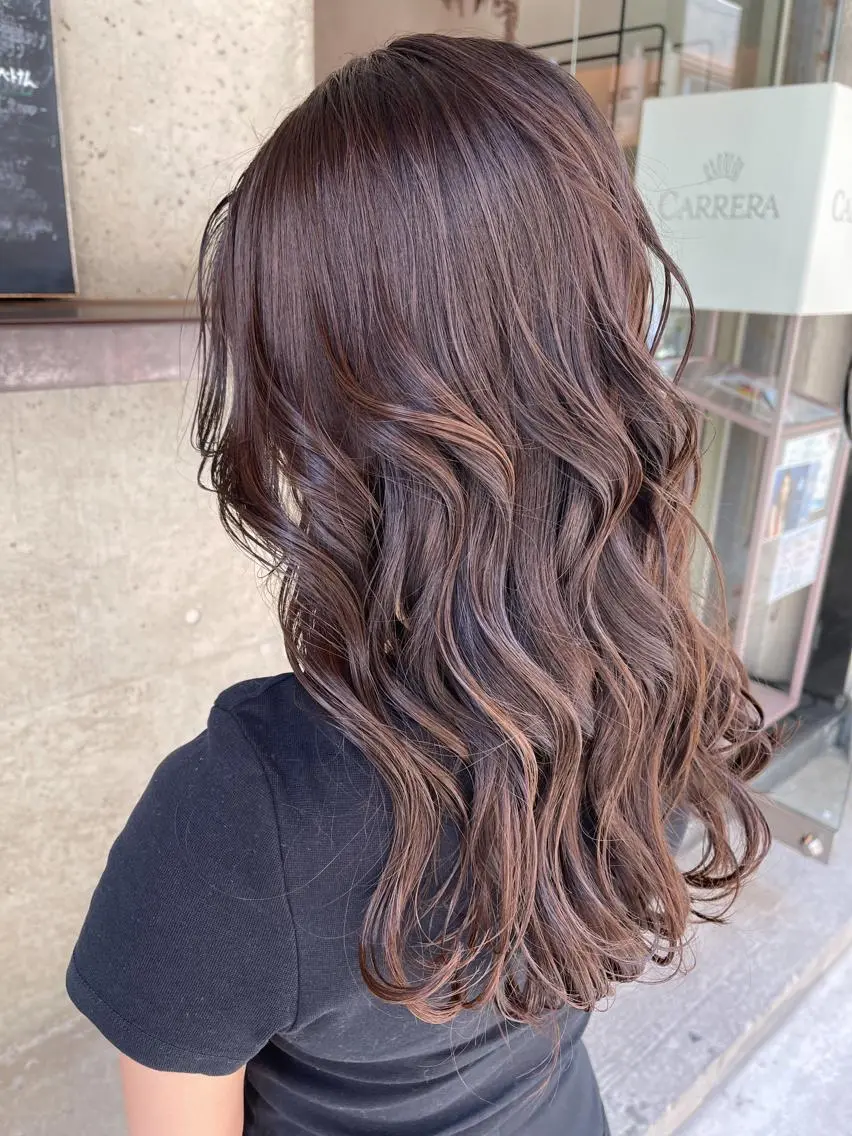 ロング カラー アッシュ ベージュカラー 泉 堅也のヘアスタイル
