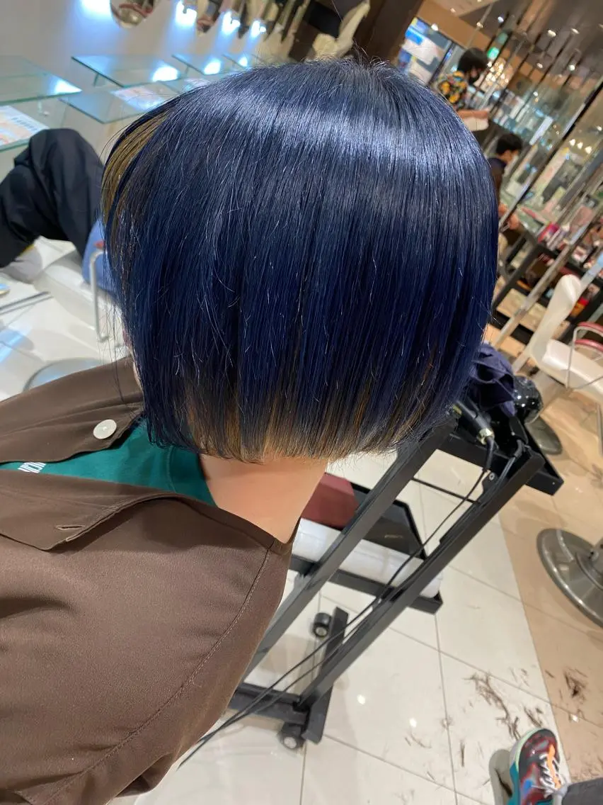 ショート カラー 髪質改善・縮毛矯正 白根凌二のヘアスタイル