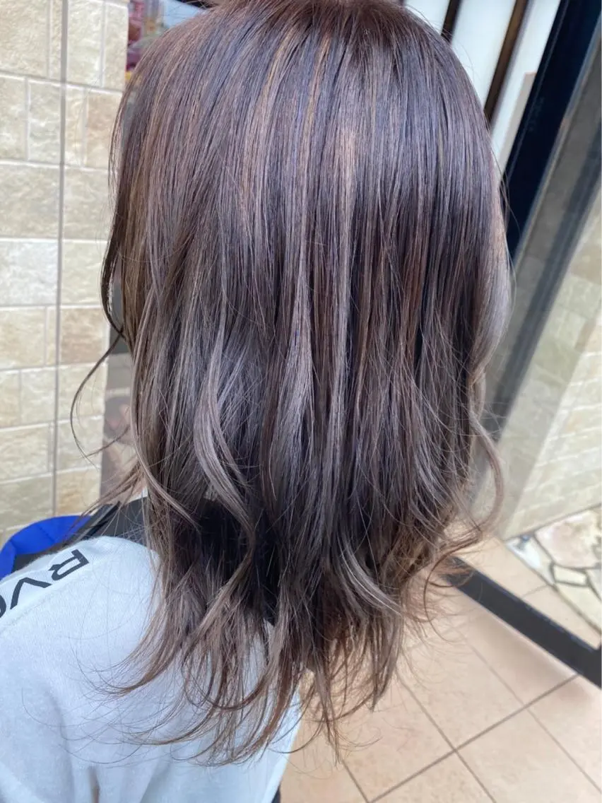 セミロング 中谷 明日香のヘアスタイル