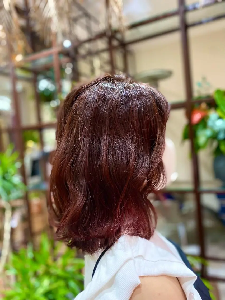 ミディアム カラー ブラウンカラー レッドカラー レッドブラウン ヘアカラー Style Tのヘアスタイル