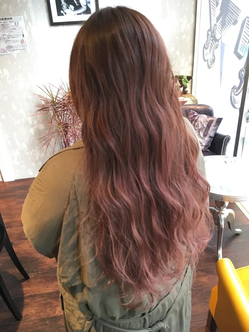 ロング カラー 艶カラー/ Nanamiのヘアスタイル