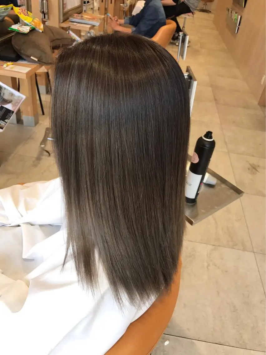 カラー 藤井 ひろとのヘアスタイル
