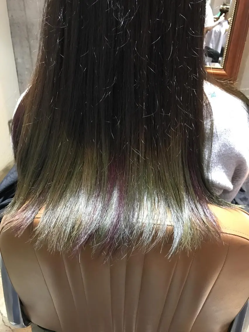 ロング カラー パーマ ヘアアレンジ マツエク・マツパ パープルカラー サロンドミルク 原宿のヘアスタイル