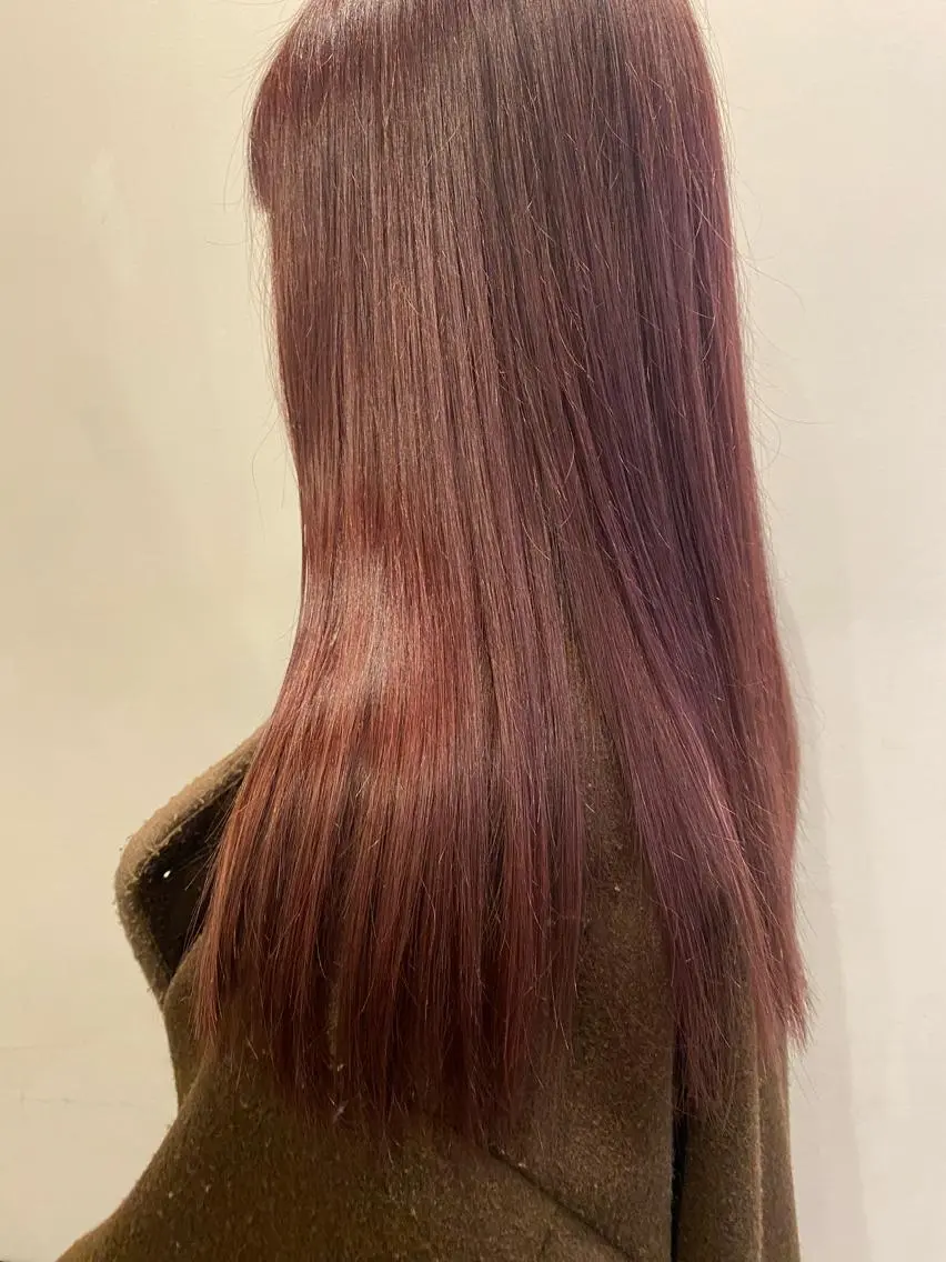 ロング カラー ベージュカラー ブリーチ ピンクカラー ピンクベージュ やました もえかのヘアスタイル