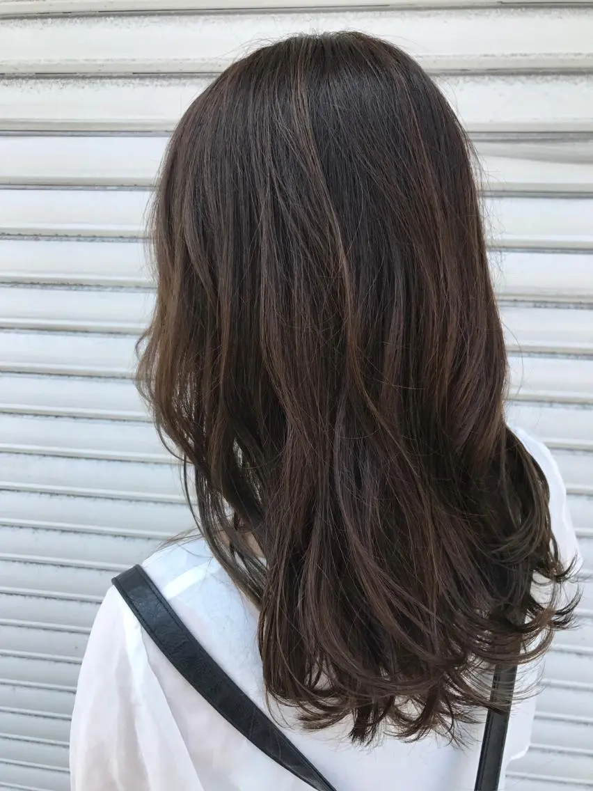 セミロング カラー 【天満1艶髪】潤艶/ 髪質改善🌹釣本竜哉のヘアスタイル