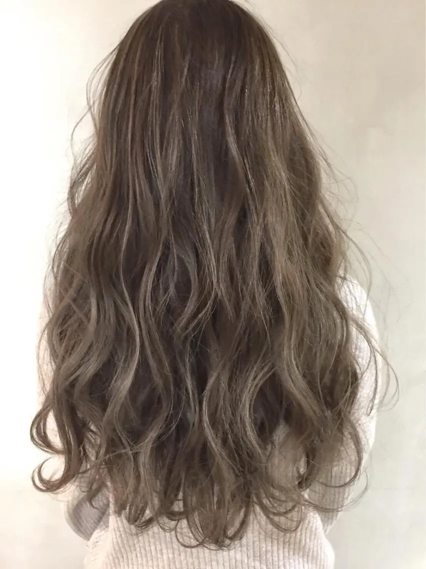 ロング みつゆ 表参道/原宿のヘアスタイル