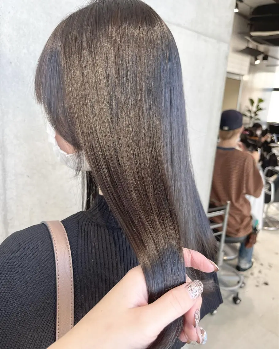 ロング カラー ヘアアレンジ 透明感/オリーブ/ グレージュ/YUKAのヘアスタイル
