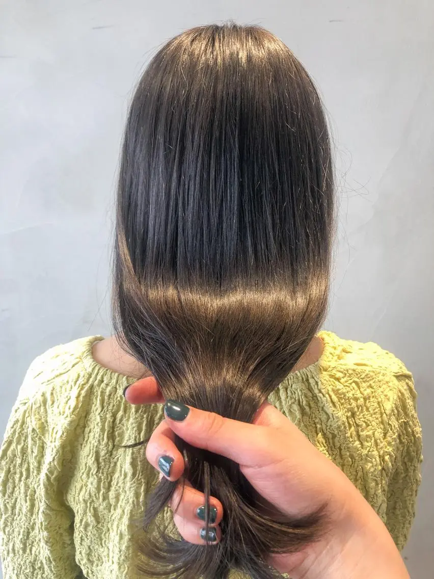 セミロング カラー 圧倒的透明感カラー nana🦕のヘアスタイル