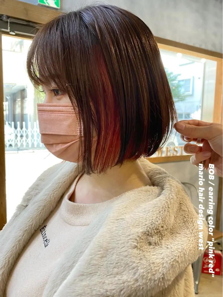 ショート カラー 切りっぱなしボブ イヤリングカラー インナーカラー ピンクカラー レッドカラー 竹嶌 健吾のヘアスタイル