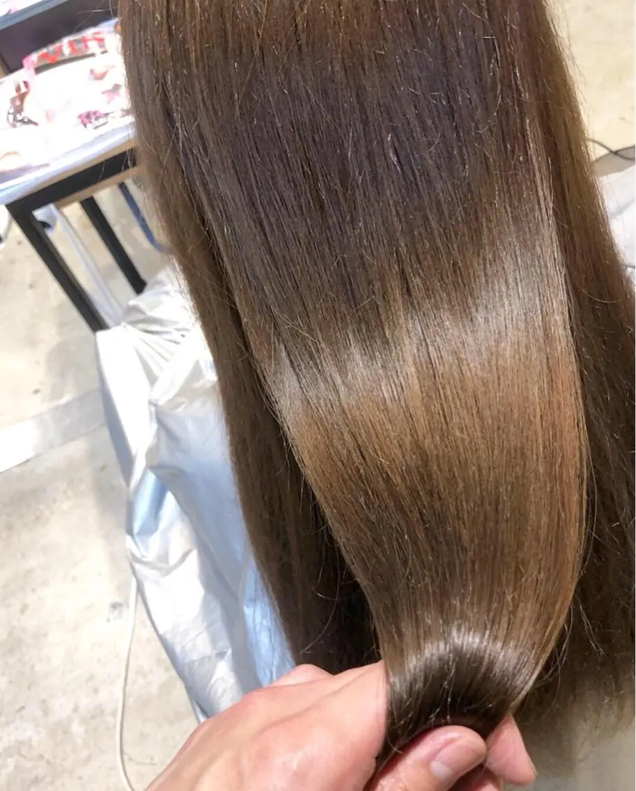 ロング カラー アディクシーカラー 髪質改善 トリートメント 佐藤 高徳のヘアスタイル