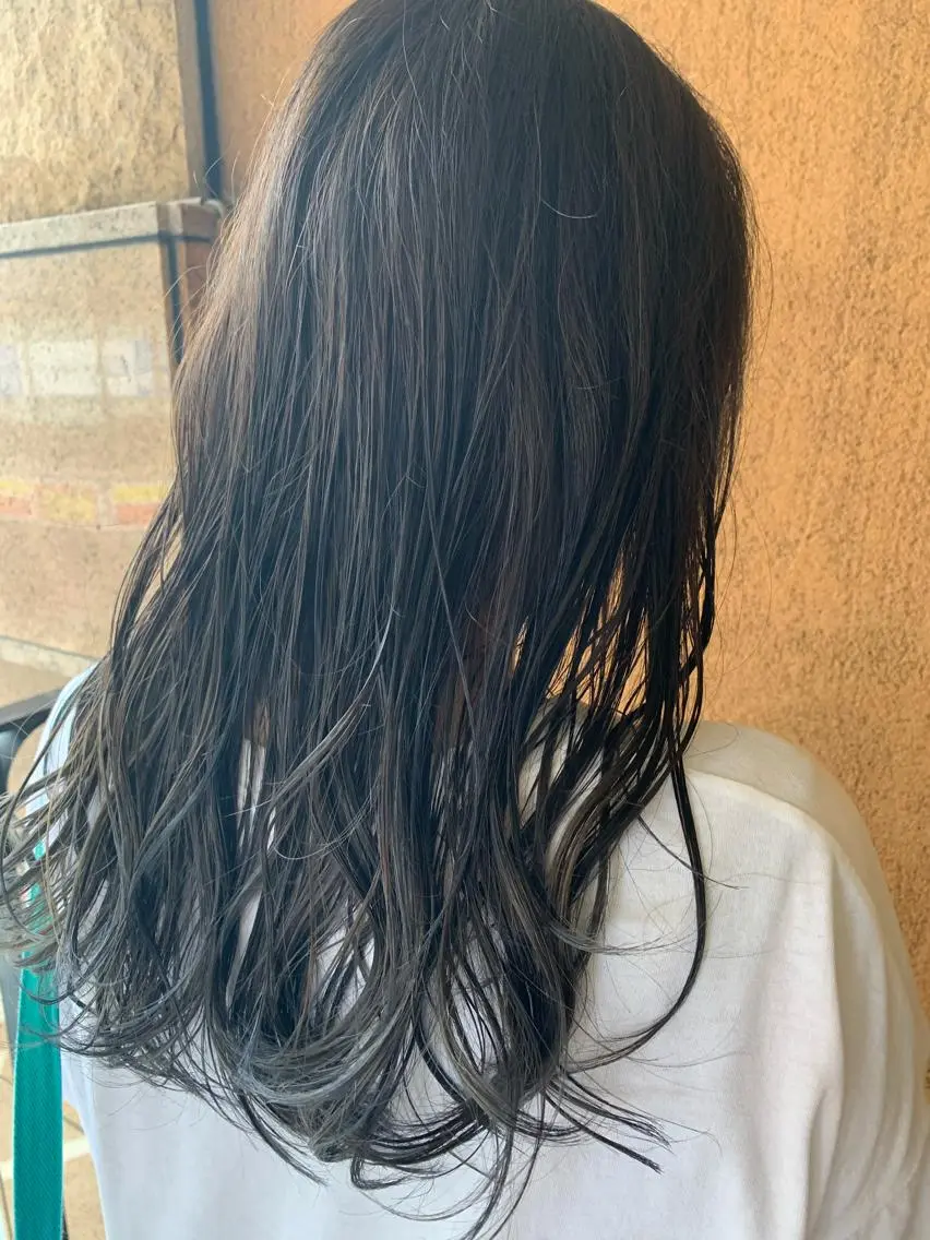 セミロング カラー 透明感カラー カット ヘアカラー トリートメント ヘアセット 髪質改善カラー🦋 田村のヘアスタイル