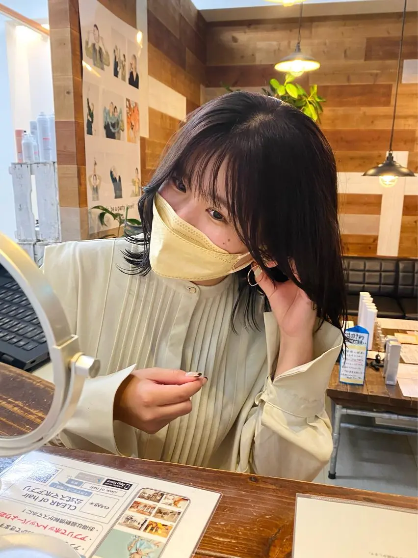 ミディアム ミディアムレイヤー レイヤーカット サトウ リョウのヘアスタイル
