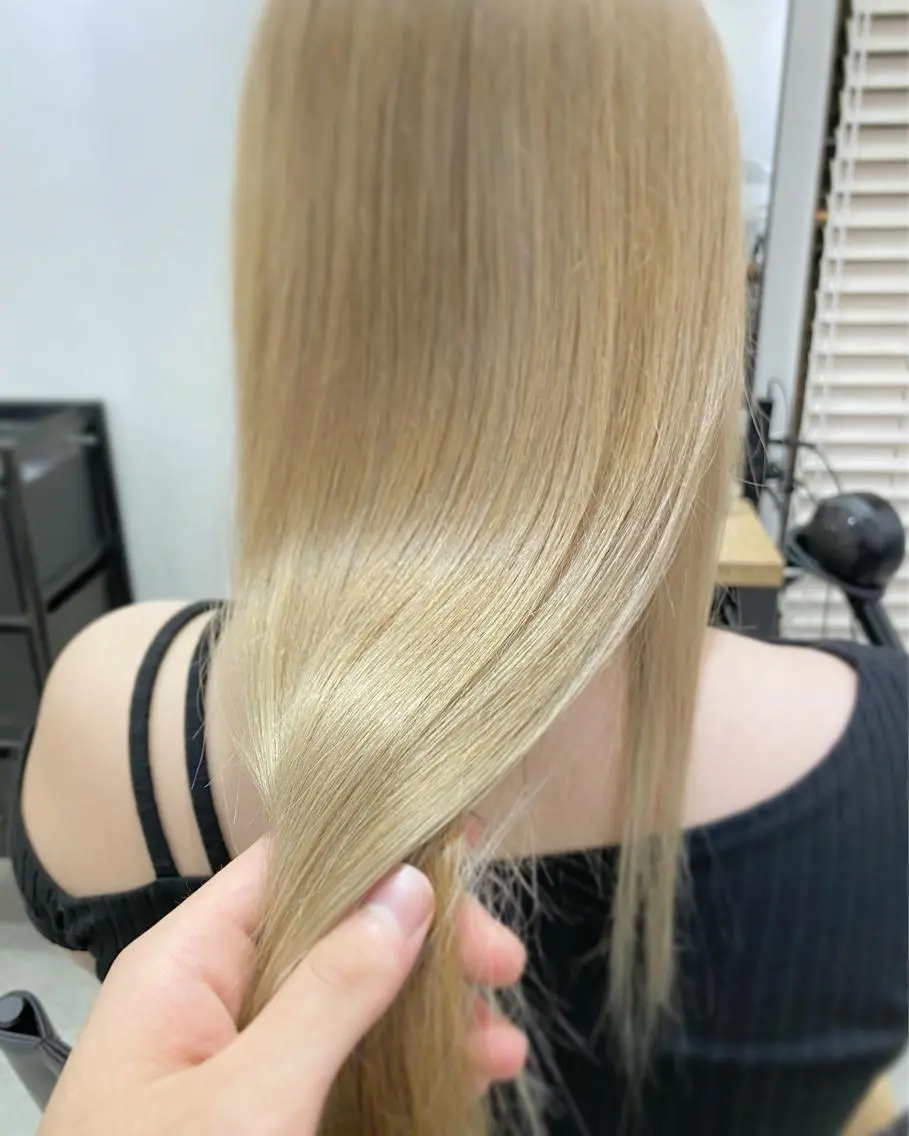 ロング カラー ヘアアレンジ ブリーチダブルカラー 元町三宮/三ノ宮のヘアスタイル