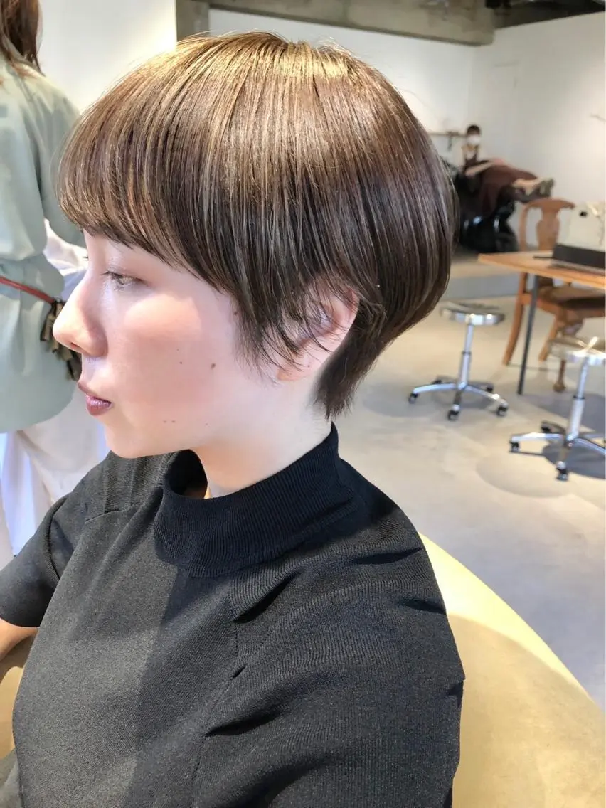 ショート カラー 聖 来のヘアスタイル