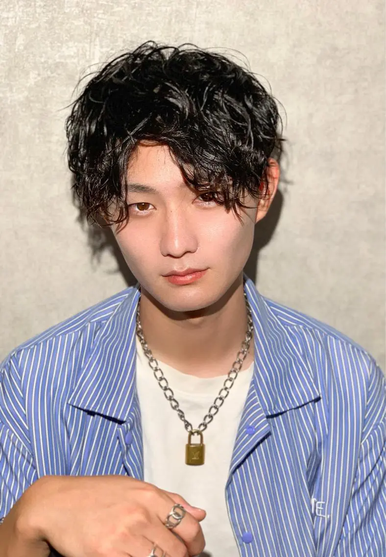 ショート パーマ ヘアアレンジ メンズ メンズパーマ メンズツイストパーマ ツイストスパイラルパーマ 波巻きパーマ スパイラルパーマ メンズパーマ職人 加藤 弘貴のヘアスタイル