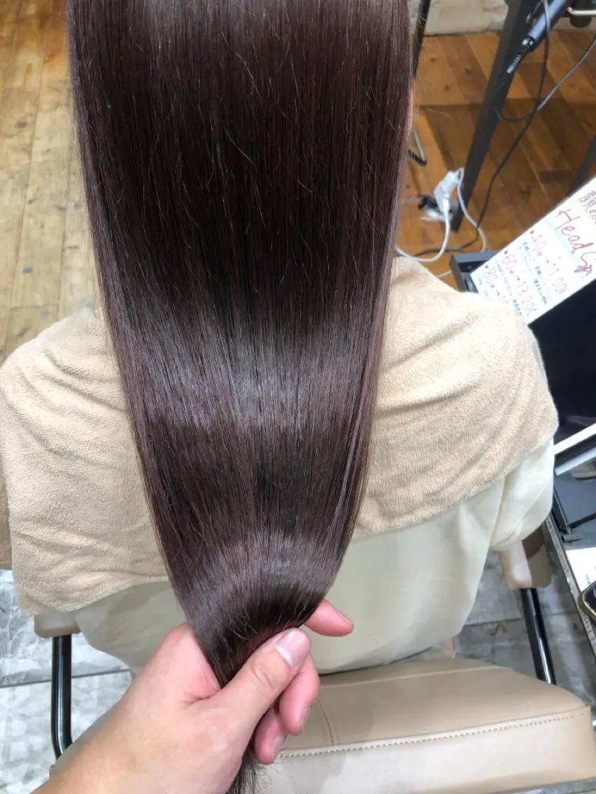 ロング カラー パーマ バレイヤージュ ブリーチ ケアブリーチ ダブルカラー ハイライトカラー カット ヘアカラー 縮毛矯正 トリートメント 銀座✨レイヤーカット 顔まわり/坂本亜裟海のヘアスタイル