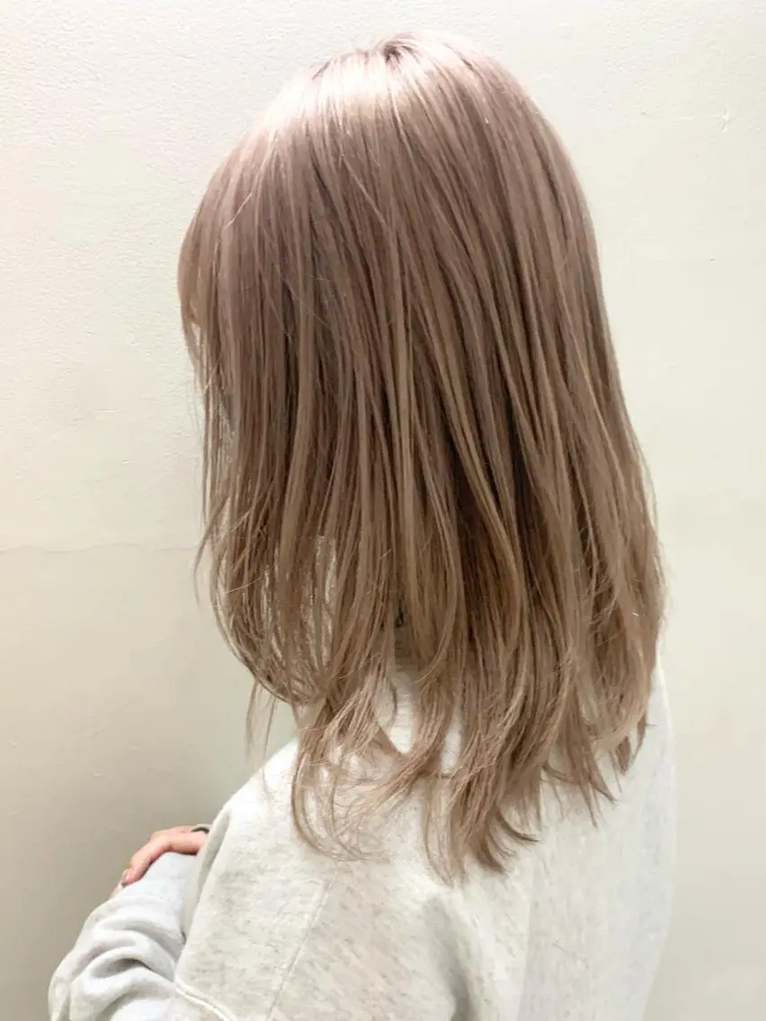 ミディアム カラー パーマ ヘアアレンジ メンズ キッズ ネイル マツエク・マツパ アイブロウ メンズブリーチ メンズハイライト メンズハイトーン メンズインナーカラー メンズ韓国風 🦕ウルフカット 🦕ａｋｉｈｏのヘアスタイル