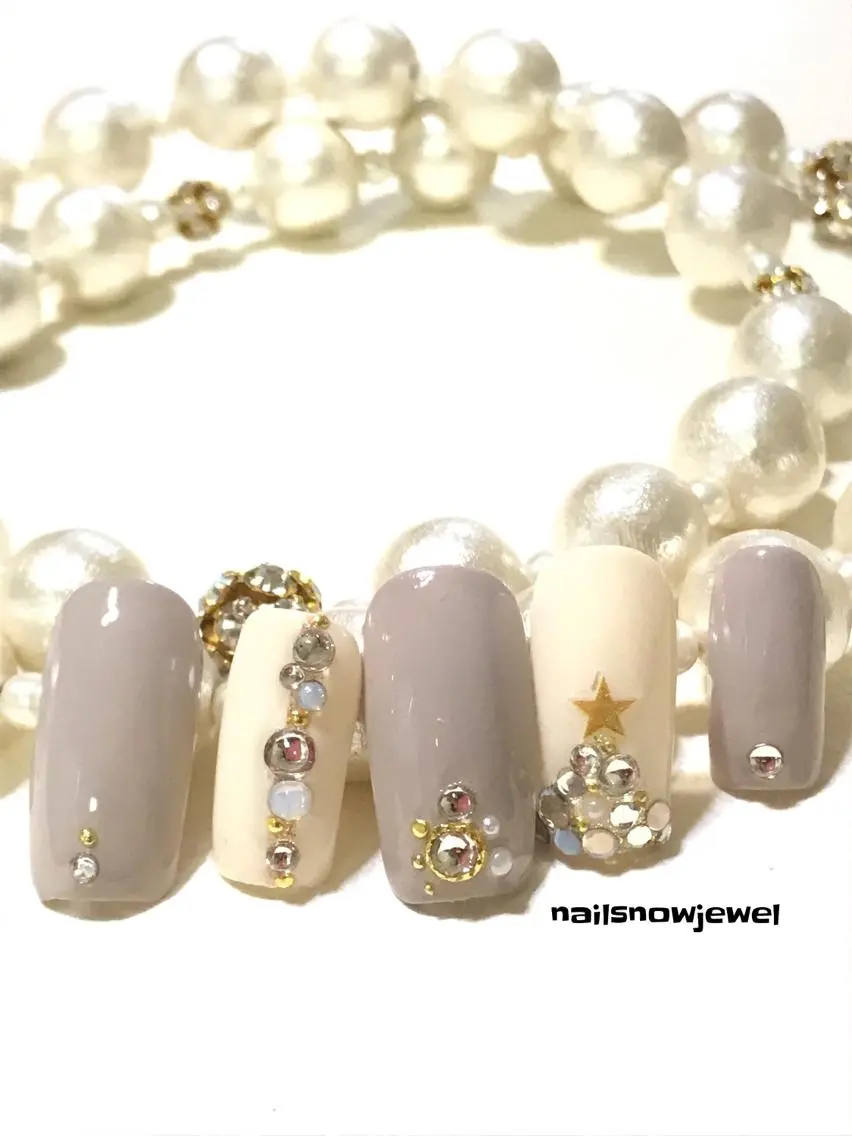 ネイル 冬ネイル クリスマス nail snowjewelのネイルデザイン