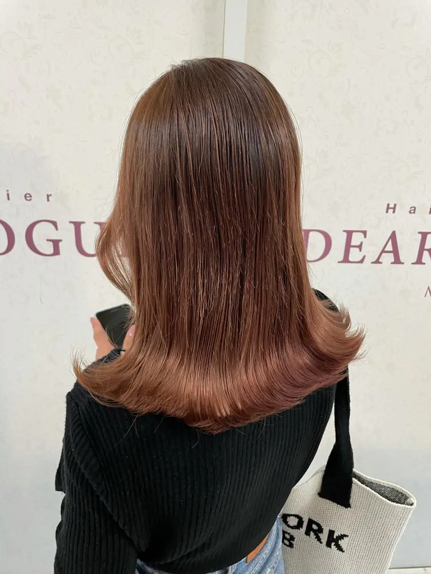セミロング カラー グラデーションカラー ﾅﾁｭﾗﾙ艶ｶﾗｰ 戸田めぐみのヘアスタイル