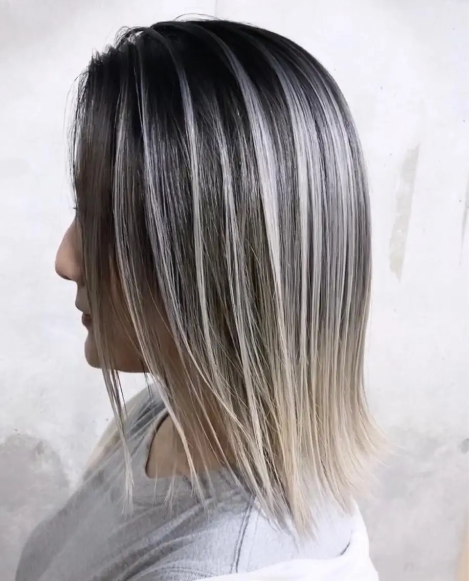ミディアム カラー ヘアアレンジ アッシュ ハイライトカラー ハイトーンカラー イルミナカラー インナーカラー ヘアカラー ✨ハイクオリティ✨ 山本香也のヘアスタイル