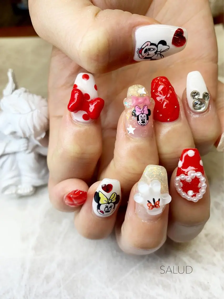ネイル 持ち込み ハンドネイル Nail Salon SALUDのネイルデザイン