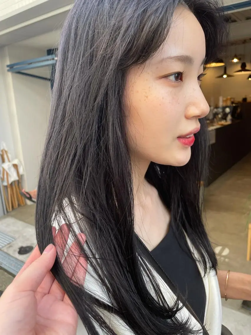 ロング カラー やまさきえりこ ニュアンスパーマのヘアスタイル