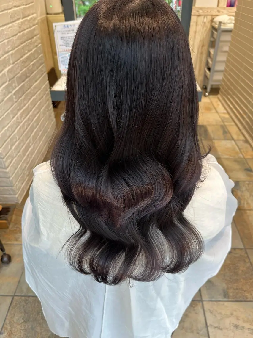ロング カラー パープルカラー 石井 歩奈のヘアスタイル