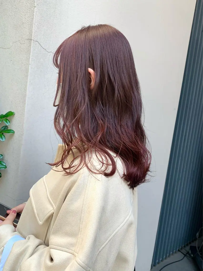 ミディアム カラー ベージュカラー ブリーチ ブリーチなしカラー ピンクカラー ピンクベージュ 矢野 晃平のヘアスタイル