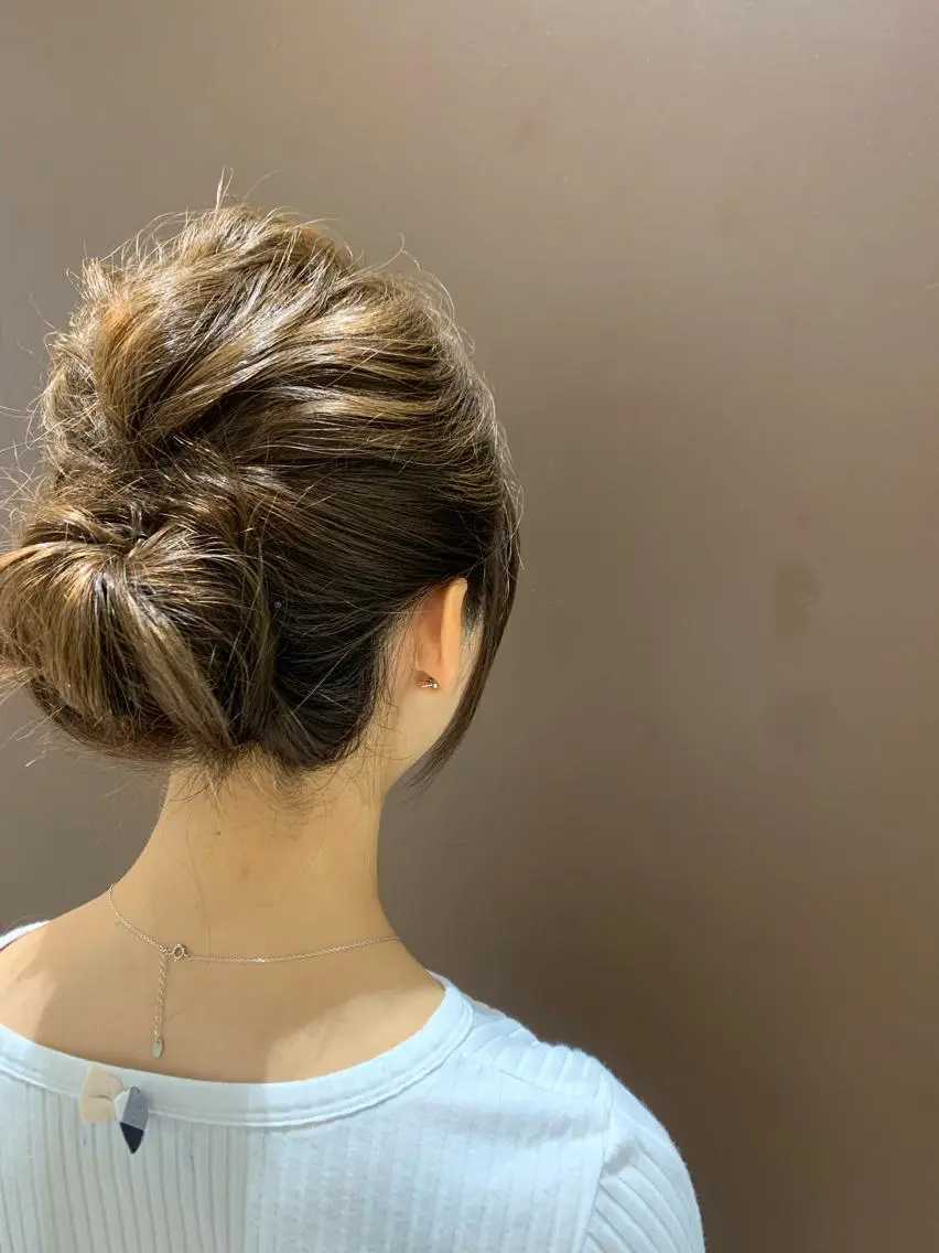 セミロング ヘアアレンジ きむえり/髪質改善 /うねり広がり改善のヘアスタイル
