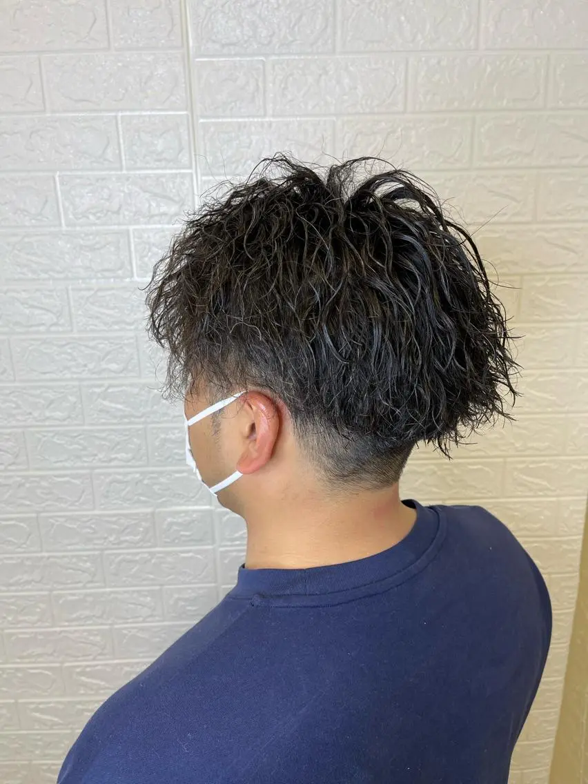 パーマ メンズ カット パーマ 六反 仁哉のヘアスタイル