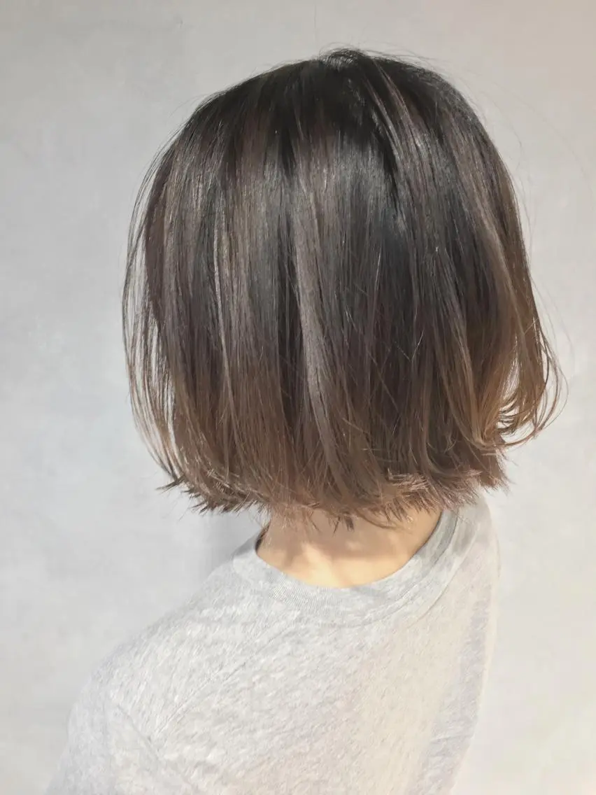 ショート カラー グラデーションカラー 岡邉 隆太のヘアスタイル