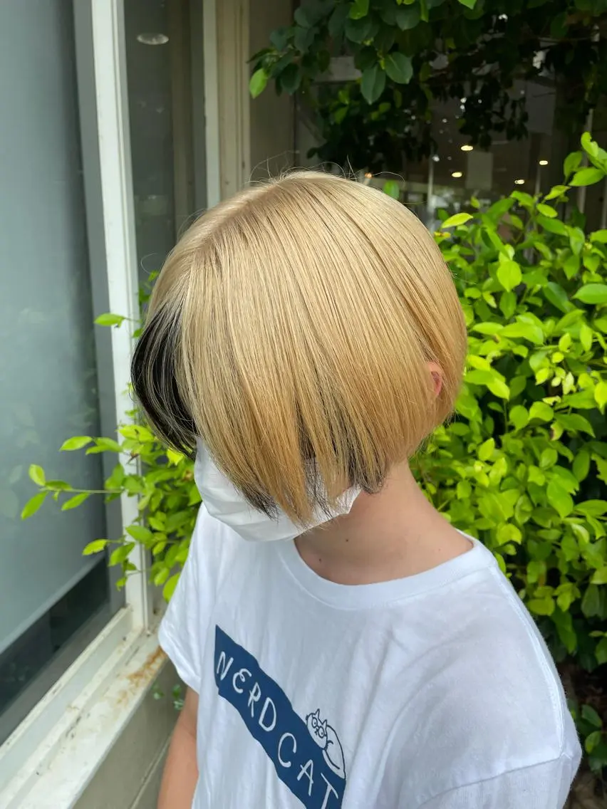 ショート カラー ブリーチ ブロンド ヘアカラー LUXBE LUCE ひなののヘアスタイル
