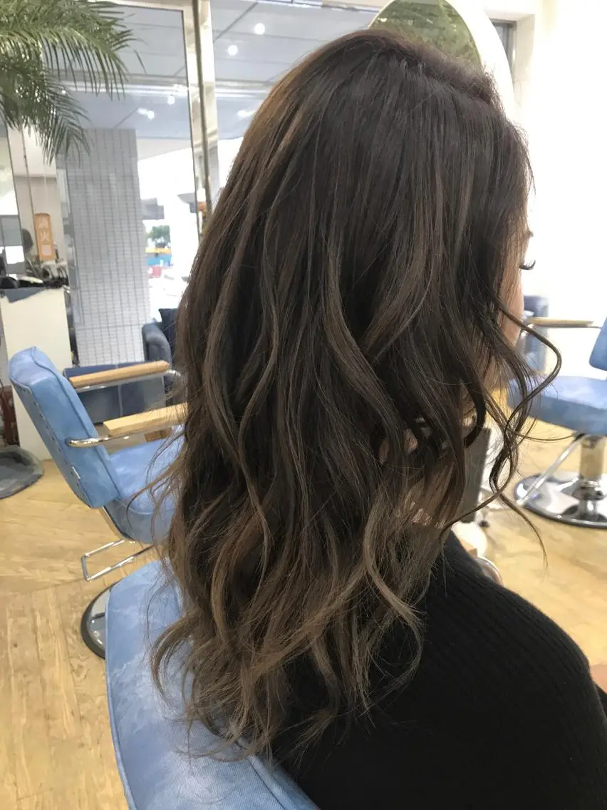 ミディアム カラー ヘアアレンジ アッシュ カット ヘアカラー 松井 敬太郎のヘアスタイル