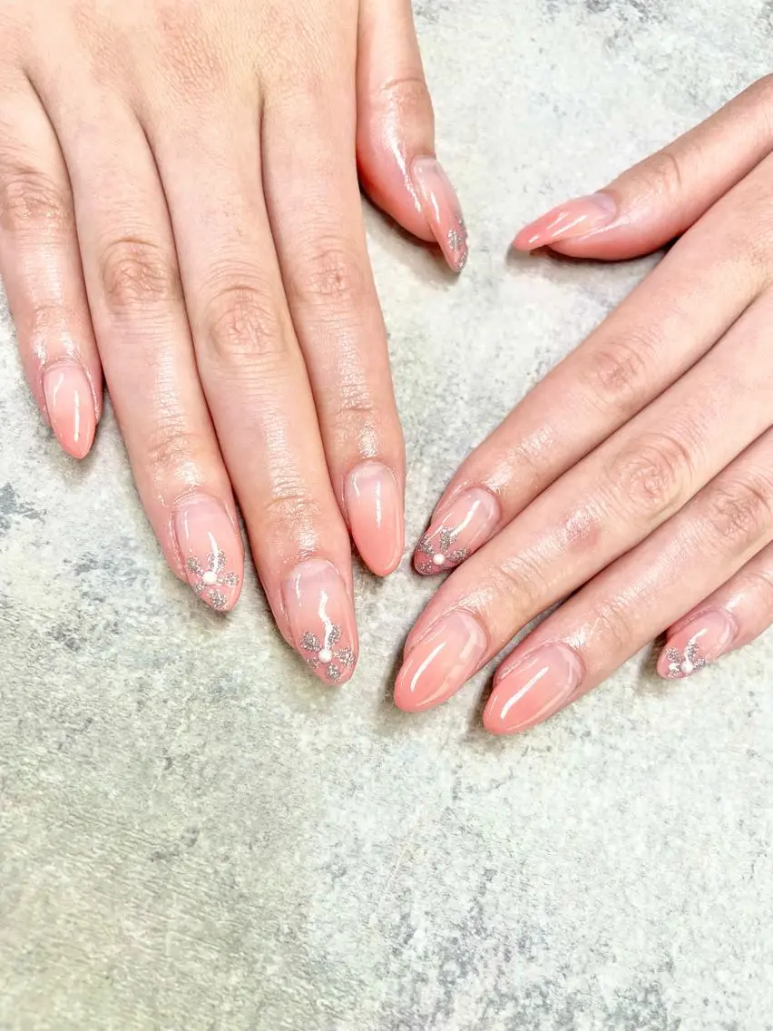 ネイル グラデーション ピンク 春ネイル ワンホンネイル ハンドネイル ハンドケア FASTNAIL PLUS 新宿店のネイルデザイン