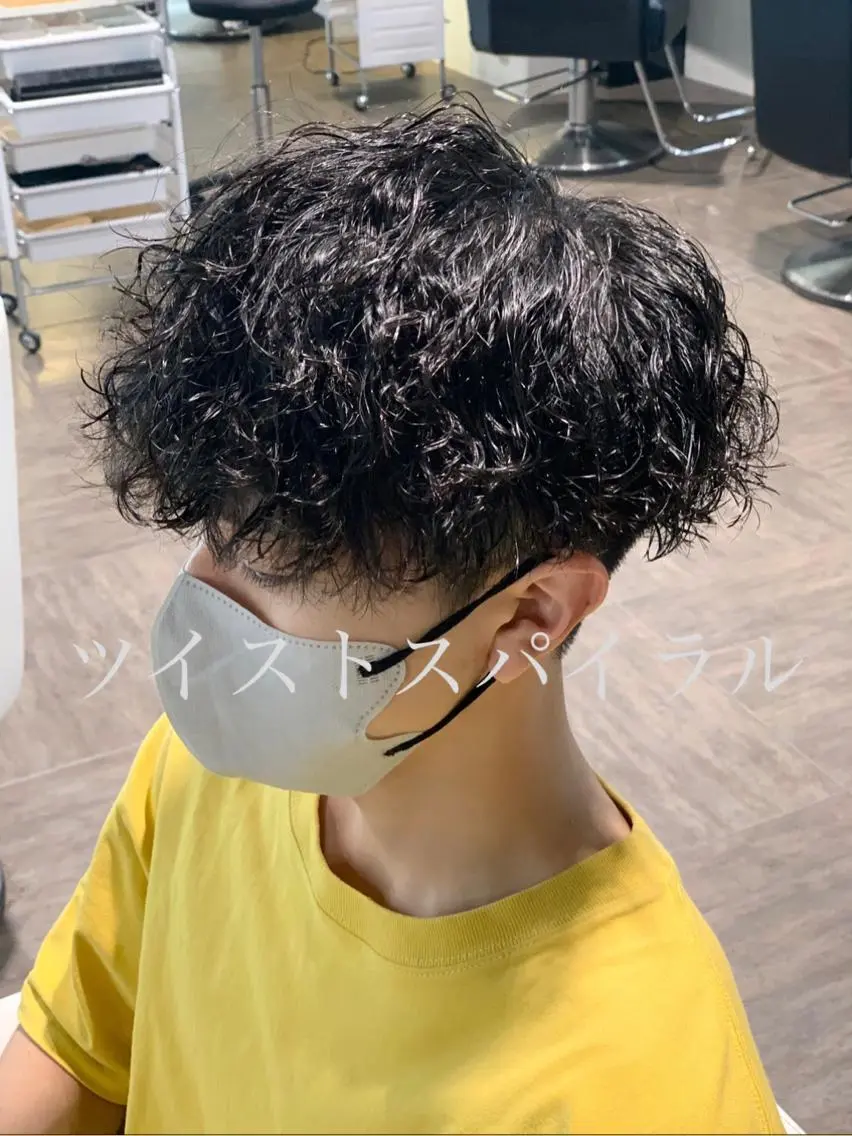 ショート パーマ メンズ カット パーマ トリートメント 山本 章人のヘアスタイル