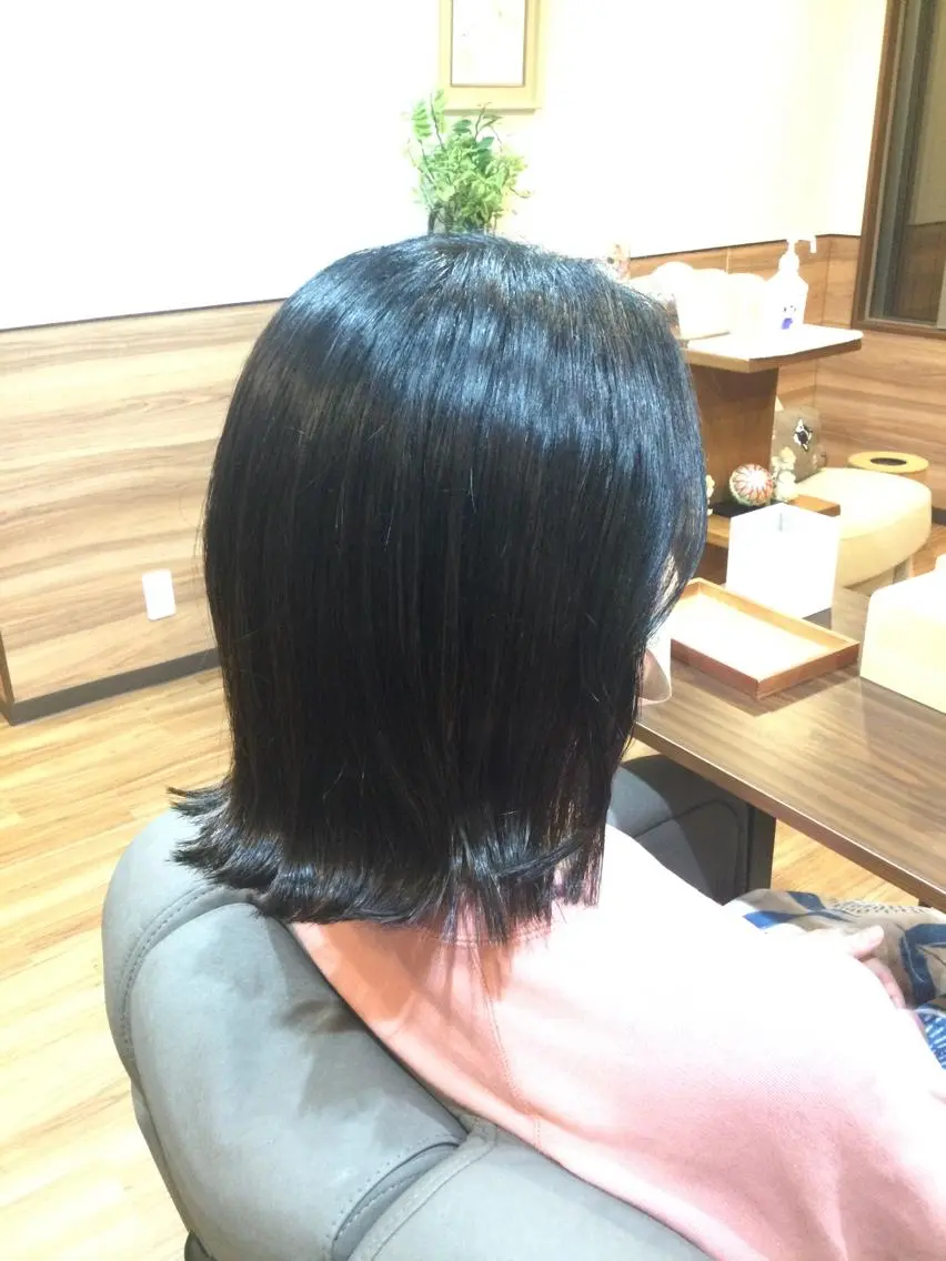 ミディアム カラー 外ハネヘア Annon プライベートサロンのヘアスタイル