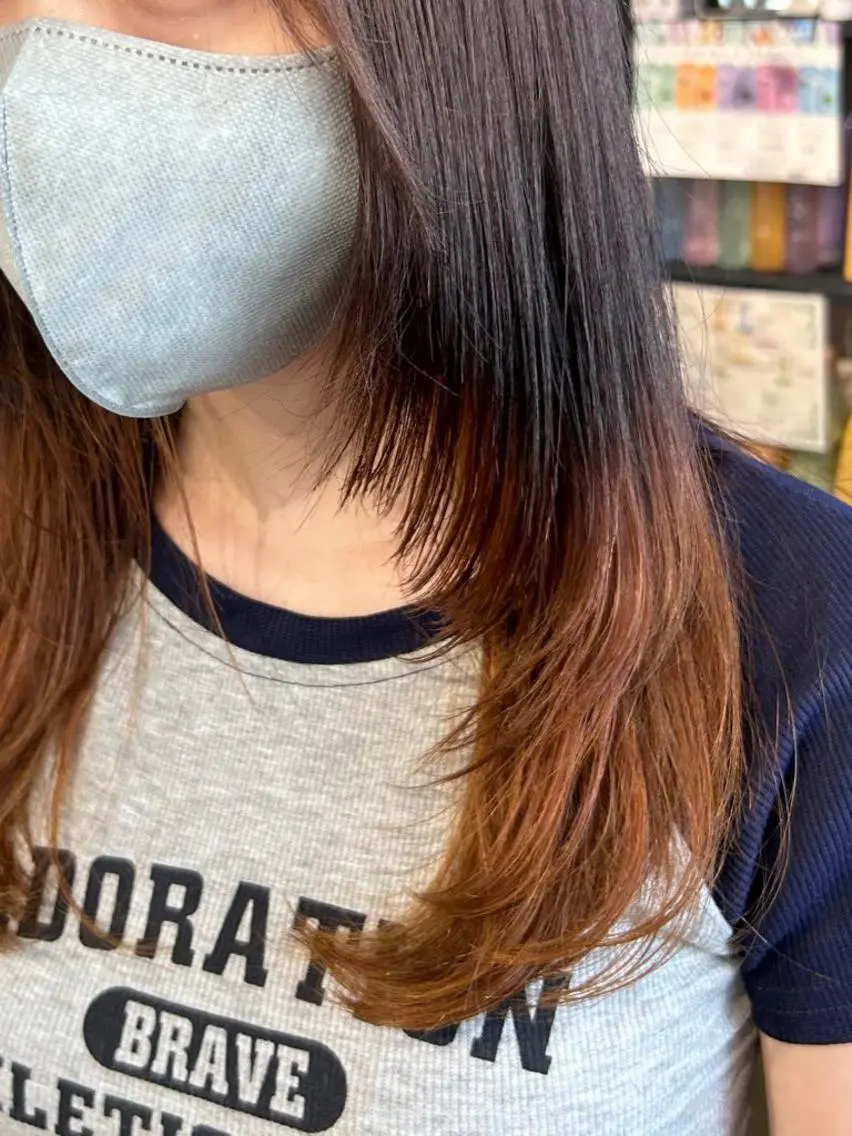 セミロング レイヤーカット 🤍BLEN 窓🤍のヘアスタイル