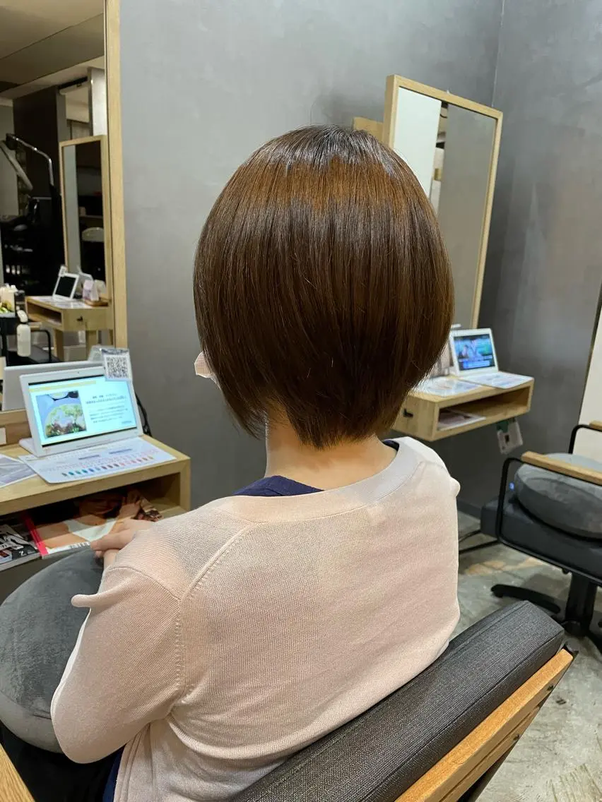 ショート カラー カット 上村 颯のヘアスタイル