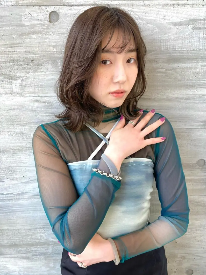 ミディアム カット ヘアカラー トリートメント Okamura Chisatoのヘアスタイル