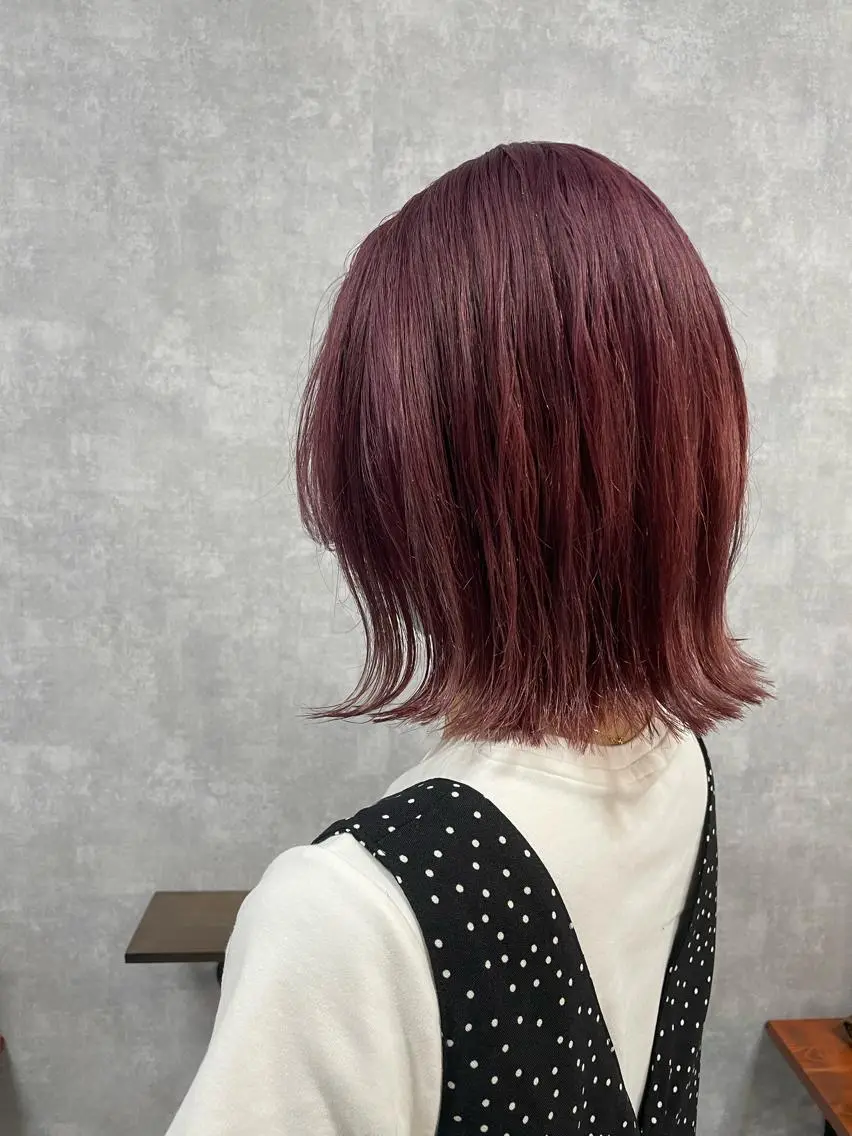 ショート 切りっぱなしボブ ショートボブ ハンサムショート 丸みショート アッシュ カット ヘアカラー トリートメント モテ髪/ボブ/ショー ト/アダチフウトのヘアスタイル