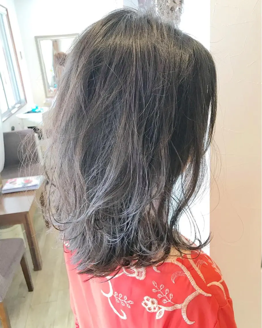 ミディアム カラー グラデーションカラー grand juteのヘアスタイル