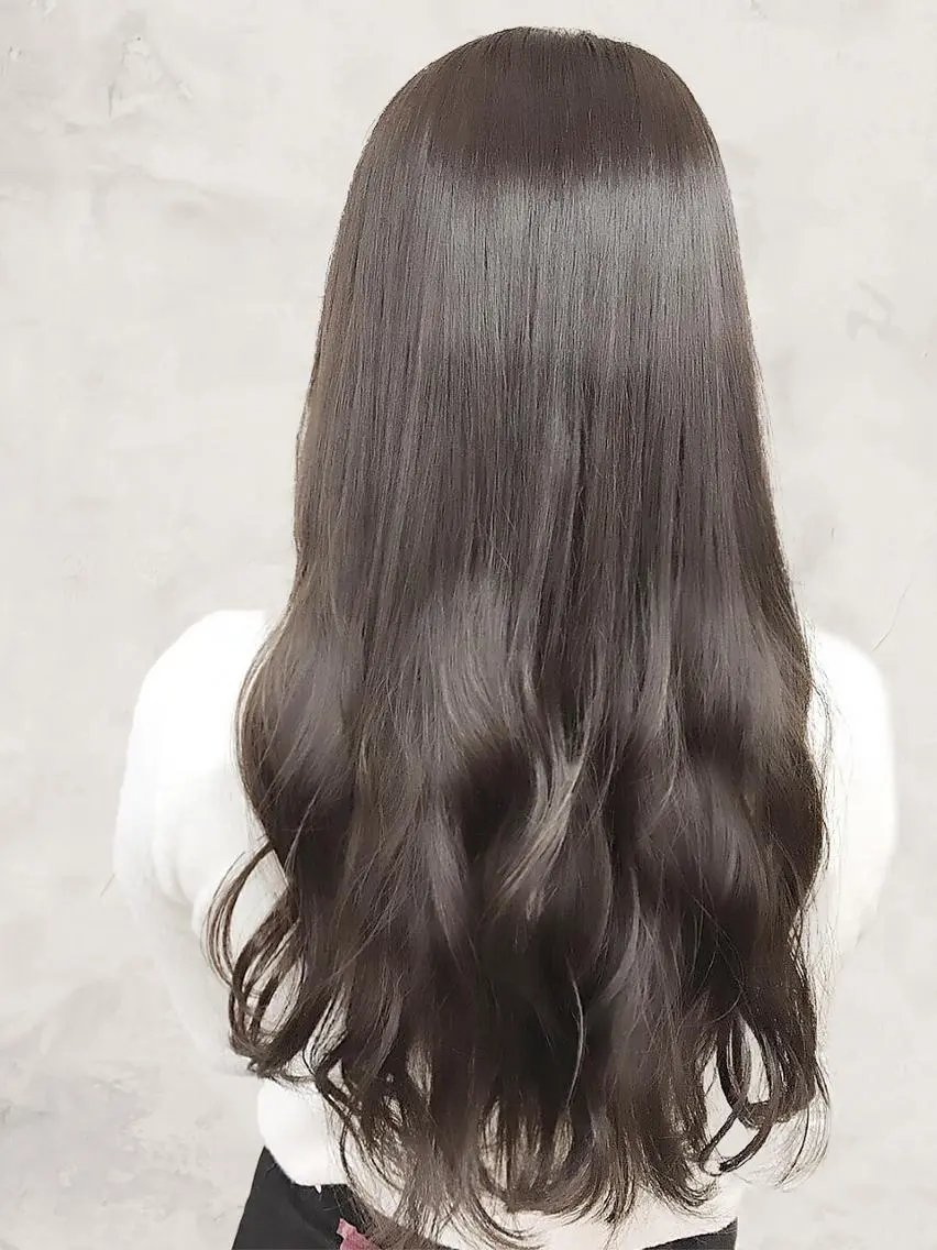 ロング カラー 透明感カラー ダークグレー ダークグレージュ グレージュ くびれヘア カット ヘアカラー トリートメント グレージュ×レイヤー 藤生 和宏のヘアスタイル