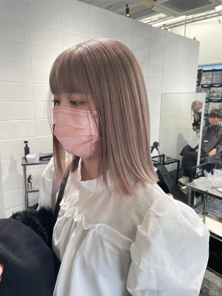 ミディアム カラー ヘアアレンジ ブリーチ ブロンド ラベンダーカラー カット ヘアカラー トリートメント 艶ハイトーン/ヘア アレンジAYAKAのヘアスタイル