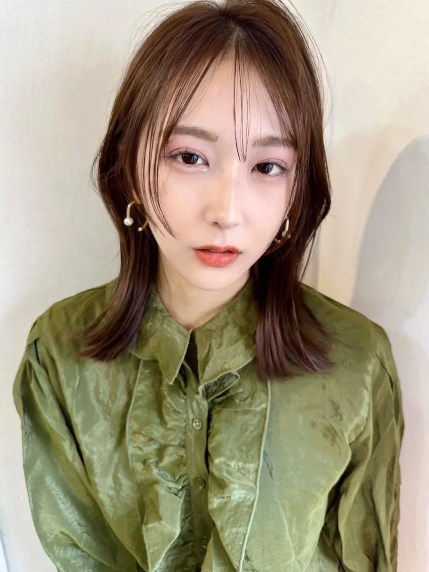 ミディアム カラー カット ヘアカラー トリートメント トレンドヘア🌿 chinariのヘアスタイル